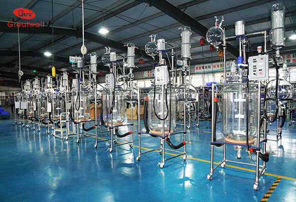 玻璃反應(yīng)釜控溫介質(zhì)怎么選擇？